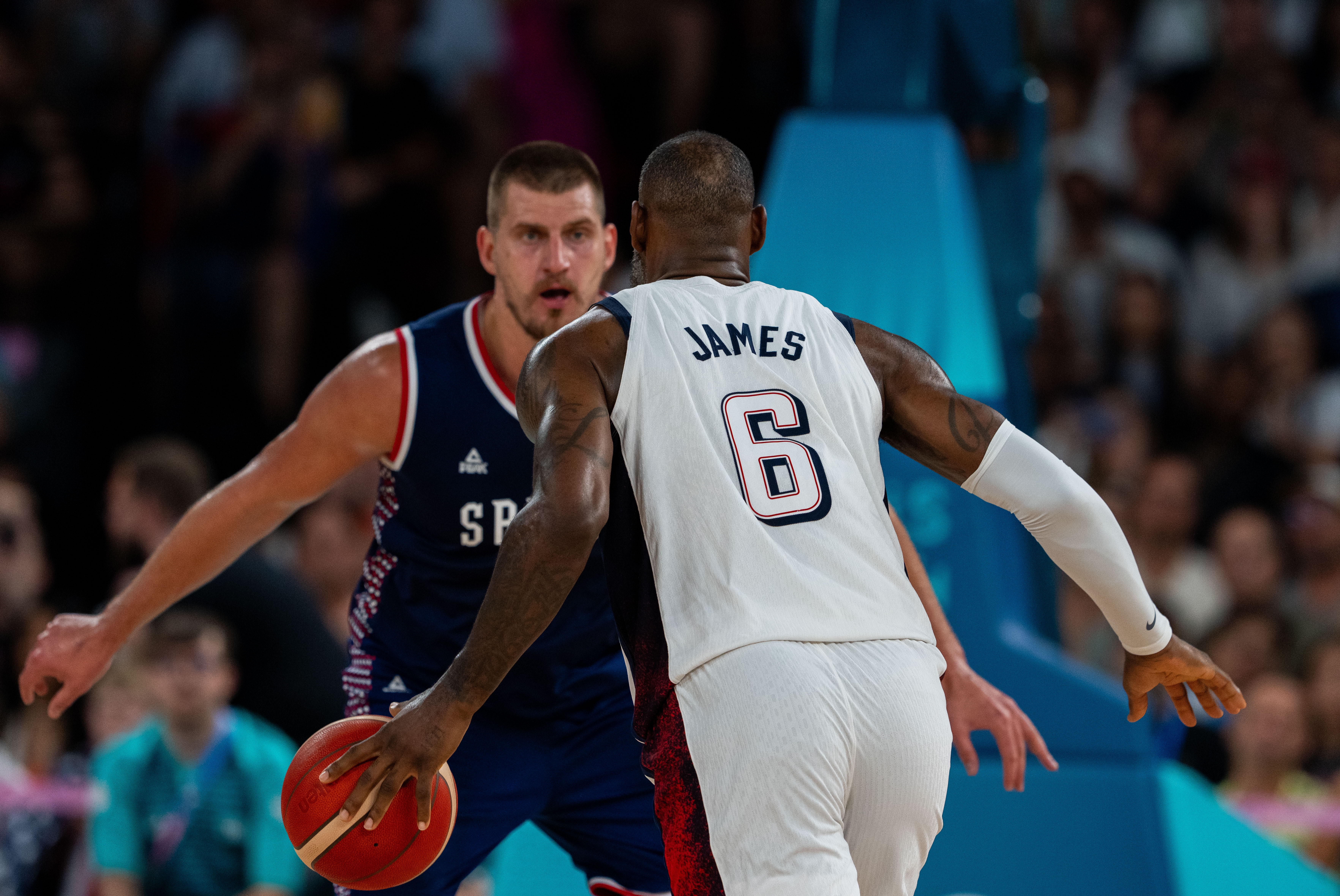 开云登录入口地址-LBJ：我打过总决/奥运/高中赛 24年打塞尔维亚&amp;约基奇最令人难忘