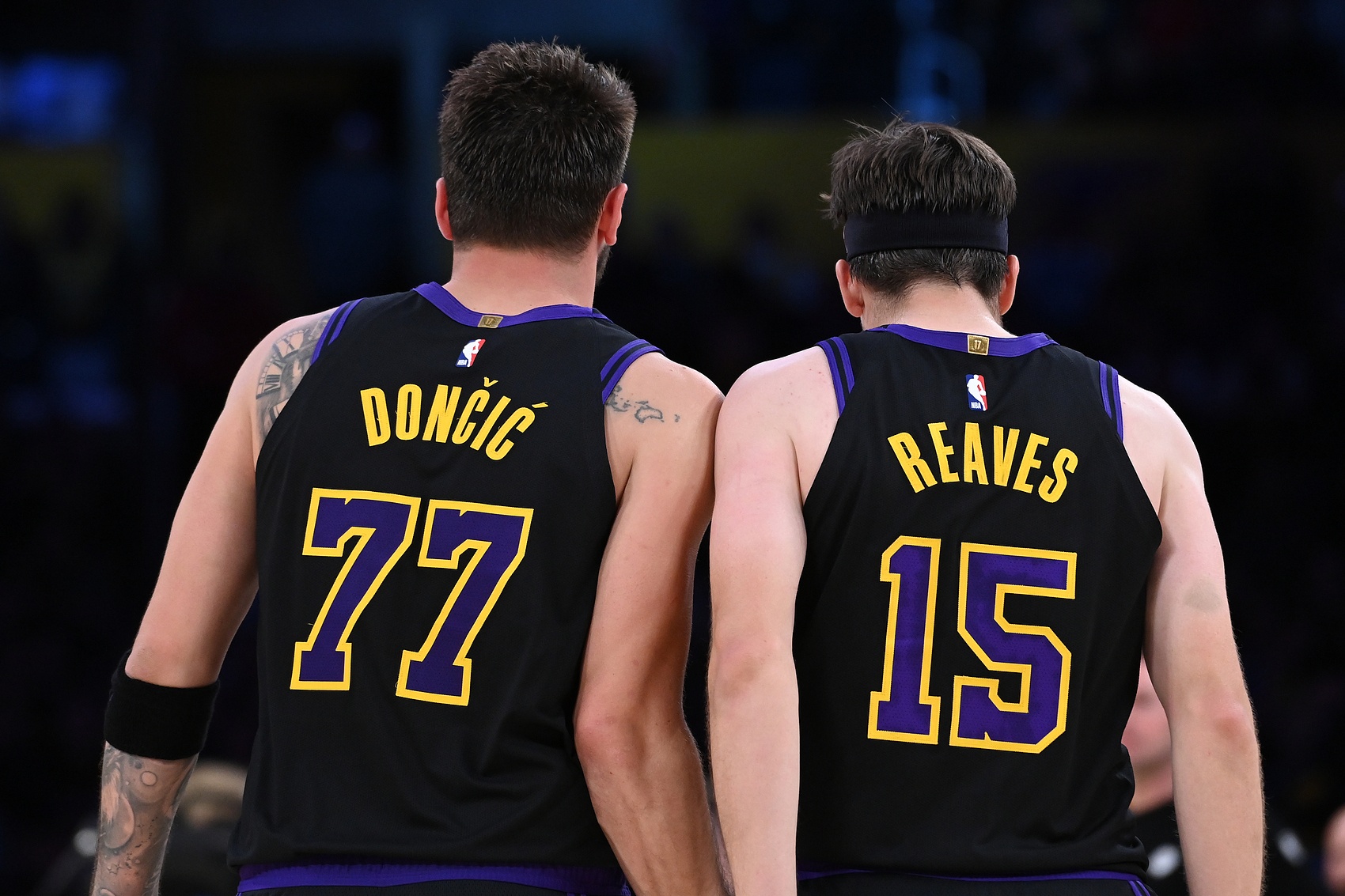 开云体育app-湖人近7场攻防效率：进攻121.1第5 防守107.3第6 净效率+13.8第2